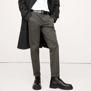 Banana Republic Rapid Movement Chino Slim 32x29 *Hemmed Anthracite Gray